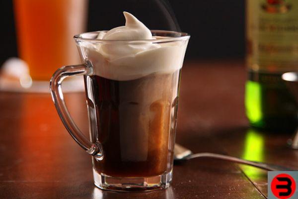 Irish Coffee: recette avec ingrédients et préparation