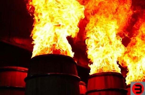 ¿Cómo se hacen las barricas de envejecimiento del whisky?