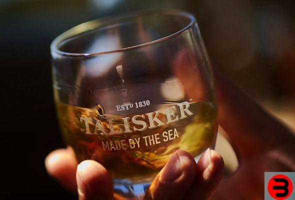 ¿Cuántos vasos se pueden servir de una botella de whisky? ¡Depende del vaso! Aquí están los más usados