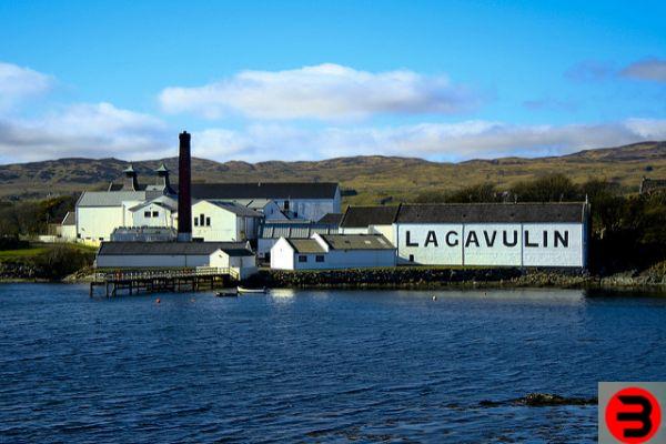 Peaty whiskey: what it is, how it is produced and which are the best